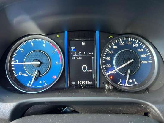 TOYOTA-HILUX SW4-2021