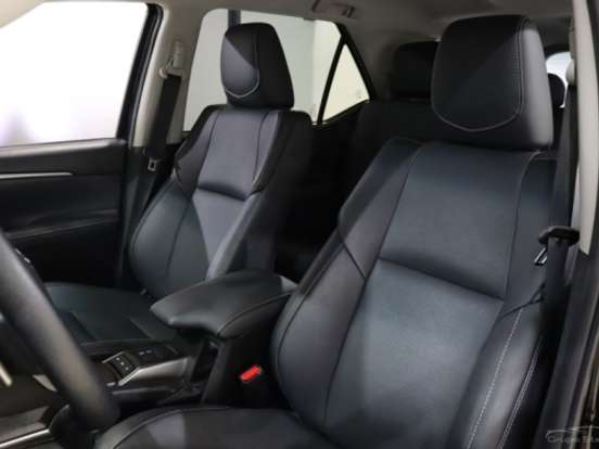TOYOTA-HILUX SW4-2.8 D-4D TURBO DIESEL SRX PLATINUM 7L 4X4 AUTOMÁTICO TOYOTA-HILUX SW4-2024