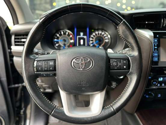 TOYOTA-HILUX SW4-2.8 SRX 4X4 16V TURBO INTERCOOLER DIESEL 4P AUTOMÁTICO TOYOTA-HILUX SW4-2019