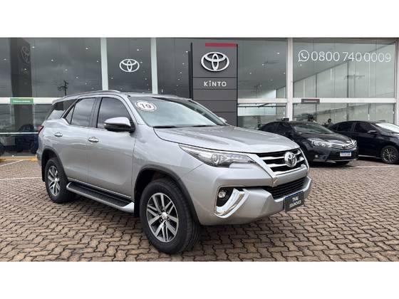 TOYOTA HILUX SW4 2.8 SRX 4X4 16V TURBO INTERCOOLER DIESEL 4P AUTOMÁTICO