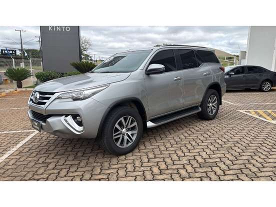 TOYOTA-HILUX SW4-2018