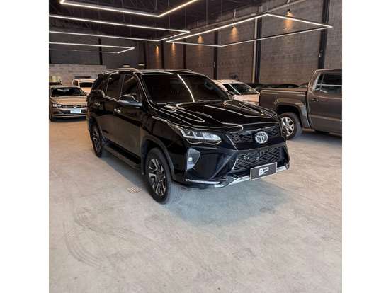 TOYOTA-HILUX SW4-2.8 SRX 4X4 16V TURBO INTERCOOLER DIESEL 4P AUTOMÁTICO TOYOTA-HILUX SW4-2016