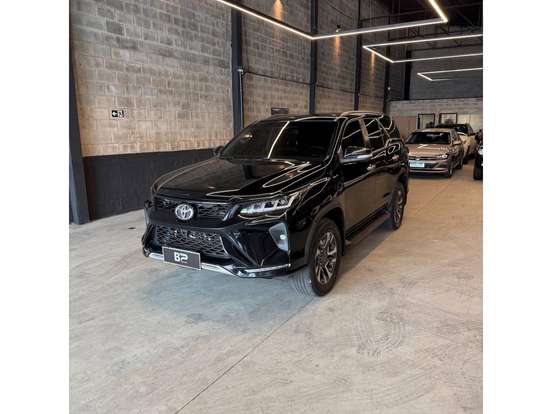 TOYOTA-HILUX SW4-2.8 SRX 4X4 16V TURBO INTERCOOLER DIESEL 4P AUTOMÁTICO TOYOTA-HILUX SW4-2016