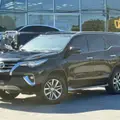 TOYOTA HILUX SW4 2.8 SRX 4X4 7 LUGARES 16V TURBO INTERCOOLER DIESEL 4P AUTOMÁTICO TOYOTA HILUX SW4 2.8 SRX 4X4 7 LUGARES 16V TURBO INTERCOOLER DIESEL 4P AUTOMÁTICO