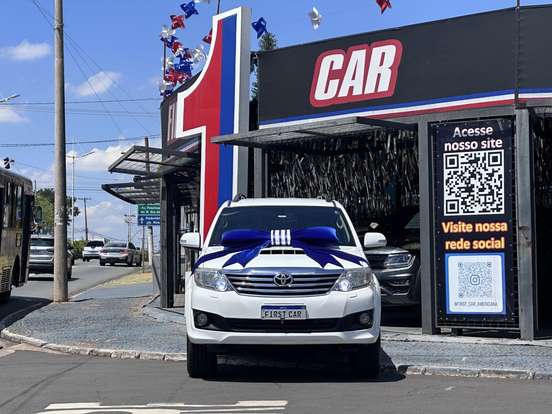 TOYOTA-HILUX SW4-2013