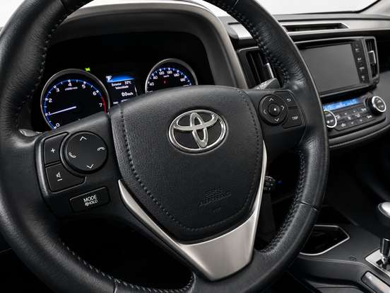TOYOTA-RAV4-2.0 TOP 4X2 16V GASOLINA 4P AUTOMÁTICO TOYOTA-RAV4-2018