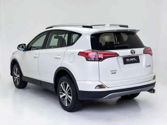 TOYOTA-RAV4-2018
