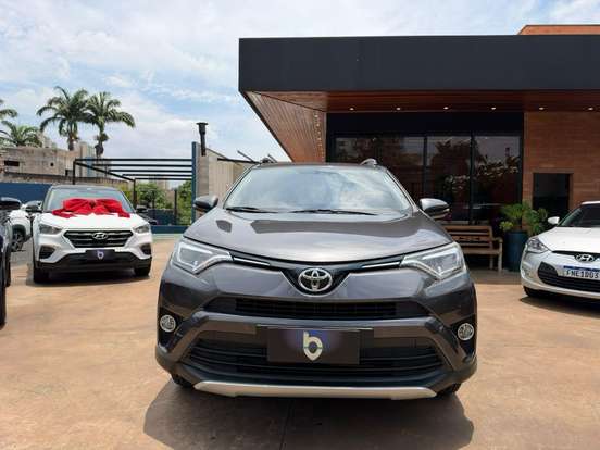 TOYOTA-RAV4-2017