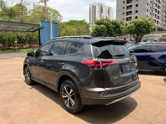 TOYOTA-RAV4-2.0 TOP 4X2 16V GASOLINA 4P AUTOMÁTICO TOYOTA-RAV4-2017