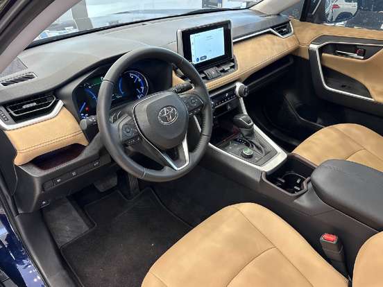 TOYOTA-RAV4-2025