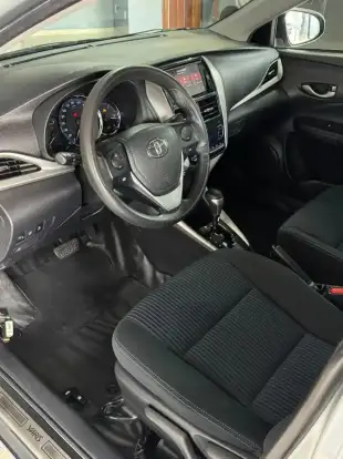 TOYOTA-YARIS-1.5 16V FLEX SEDAN XL PLUS CONNECT MULTIDRIVE TOYOTA-YARIS-2019