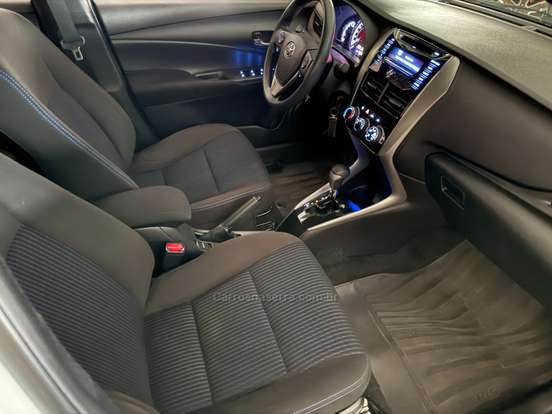 TOYOTA-YARIS-2018