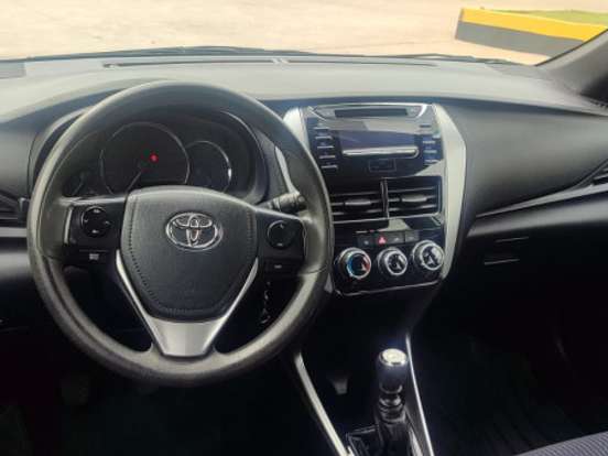 TOYOTA-YARIS-1.3 16V FLEX XL MULTIDRIVE TOYOTA-YARIS-2018