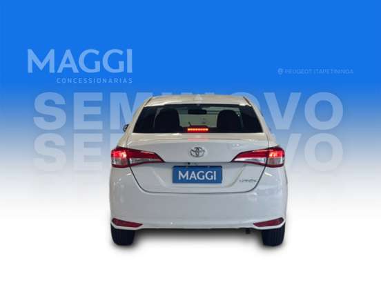 TOYOTA-YARIS-2020