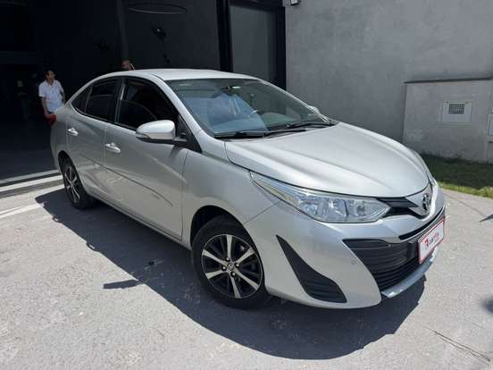 TOYOTA-YARIS-2020