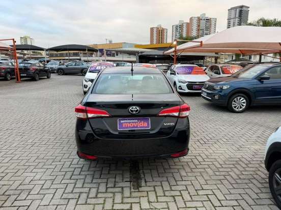 TOYOTA-YARIS-2024