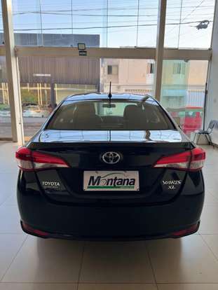 TOYOTA-YARIS-2018