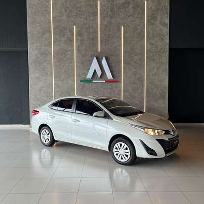 TOYOTA-YARIS-2019