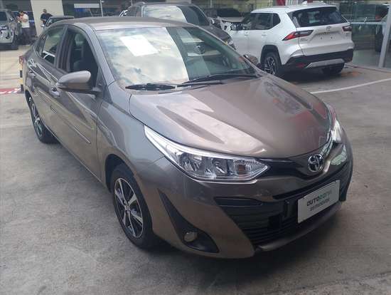 TOYOTA-YARIS-1.5 16V FLEX SEDAN XS MULTIDRIVE TOYOTA-YARIS-2019