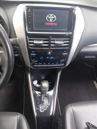 TOYOTA-YARIS-1.5 16V FLEX SEDAN XS MULTIDRIVE TOYOTA-YARIS-2019