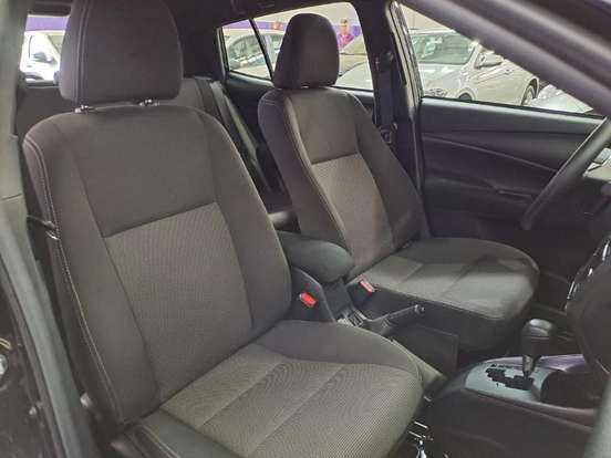 TOYOTA-YARIS-2024