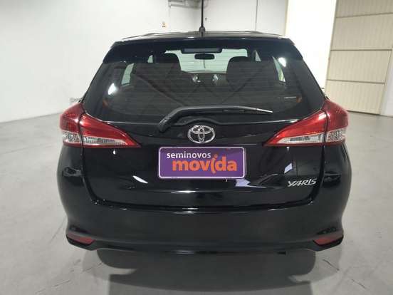 TOYOTA-YARIS-2024