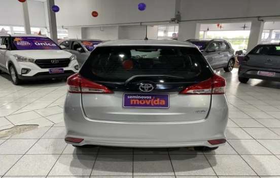 TOYOTA-YARIS-2024