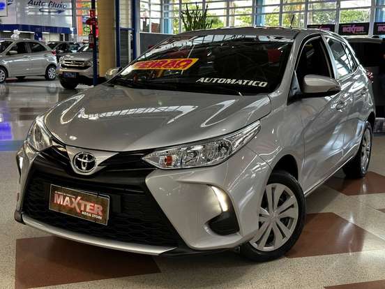 TOYOTA-YARIS-2025