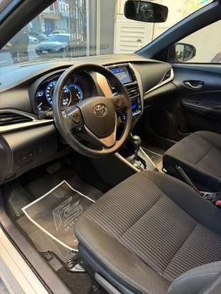 TOYOTA-YARIS-2020