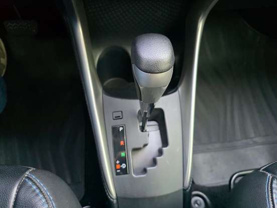 TOYOTA-YARIS-2021