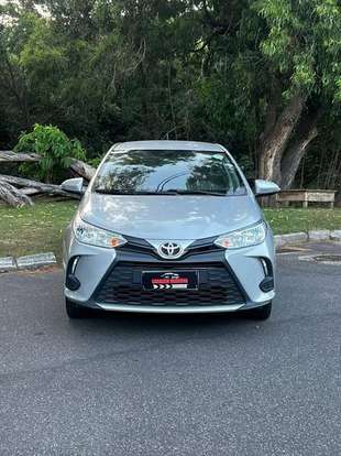 TOYOTA-YARIS-2023