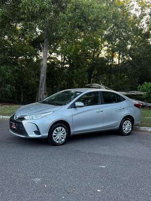 TOYOTA-YARIS-2023
