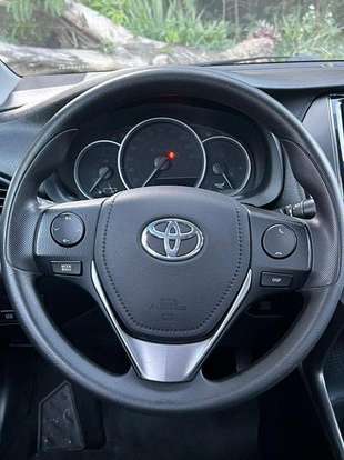 TOYOTA-YARIS-2023