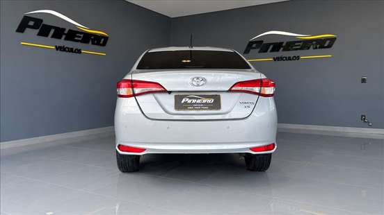 TOYOTA-YARIS-2022