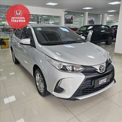 TOYOTA-YARIS-2024