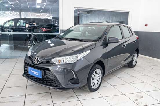 TOYOTA-YARIS-2024