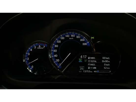 TOYOTA-YARIS-2023
