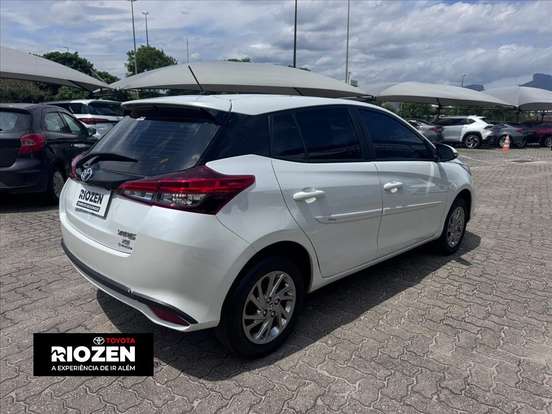 TOYOTA-YARIS-1.5 16V FLEX XS MULTIDRIVE TOYOTA-YARIS-2024