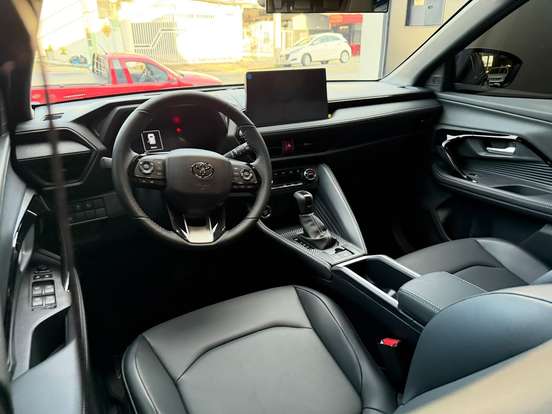TOYOTA-YARIS CROSS-2026