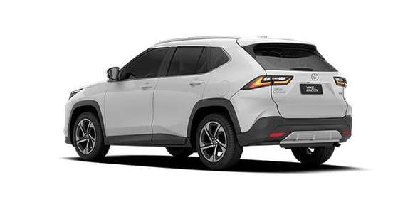 TOYOTA-YARIS CROSS-2026