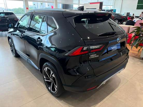 TOYOTA-YARIS CROSS-2026