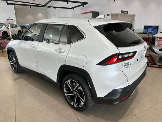 TOYOTA-YARIS CROSS-2026