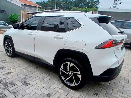 TOYOTA-YARIS CROSS-2026
