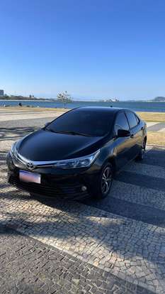 TOYOTA-COROLLA-2018