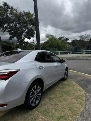 TOYOTA-COROLLA-2017