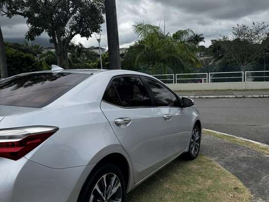 TOYOTA-COROLLA-2.0 ALTIS 16V FLEX 4P AUTOMÁTICO TOYOTA-COROLLA-2017