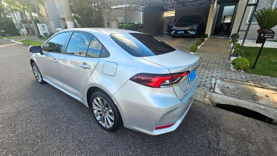 TOYOTA-COROLLA-2023