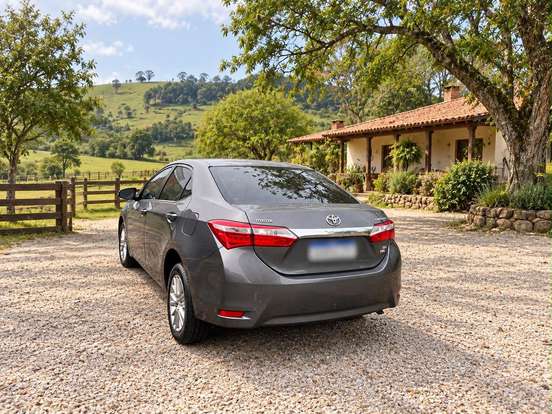 TOYOTA-COROLLA-2015