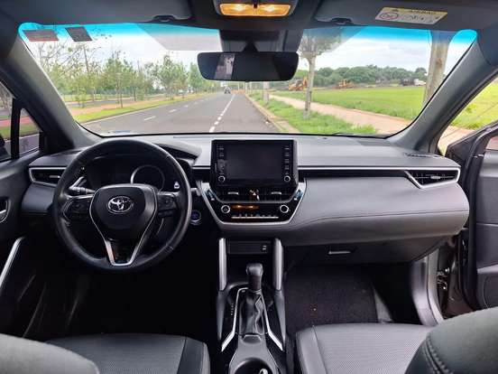 TOYOTA-COROLLA CROSS-2021