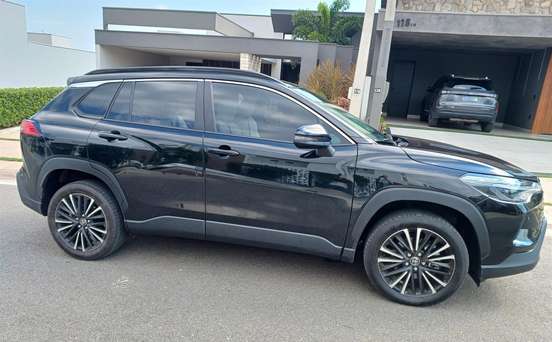 TOYOTA-COROLLA CROSS-2024